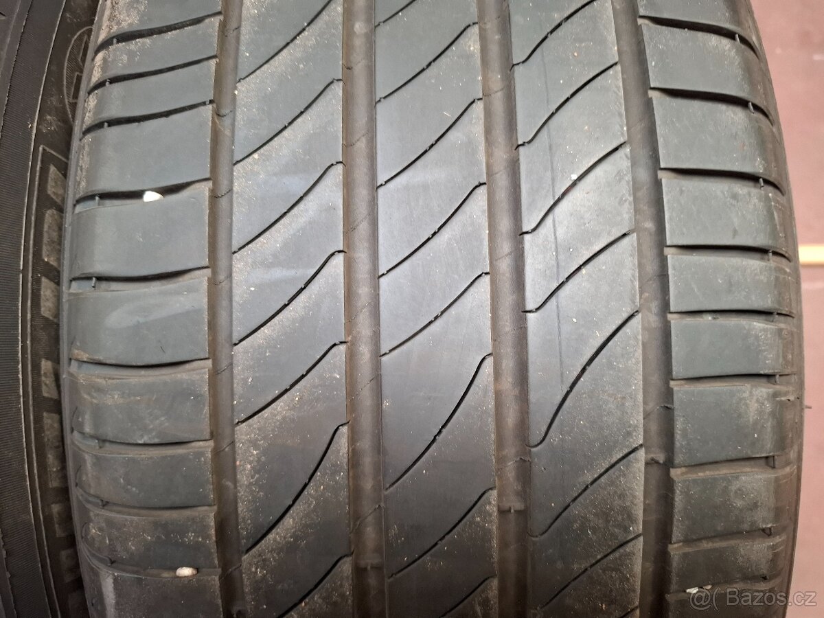 235/55/18 Michelin Letní 5,5 mm - 3