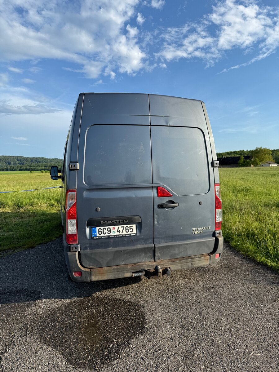 Prodám Renault Master 2.3 110kw 6 míst - 3