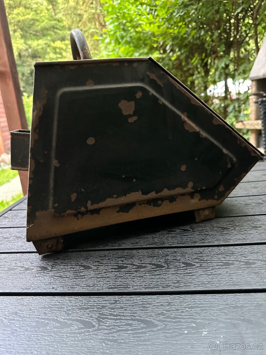 Plechový uhlák - 3