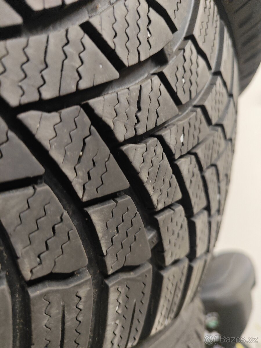 Zimní pneu 202/55/17 Bridgestone 2ks - 3