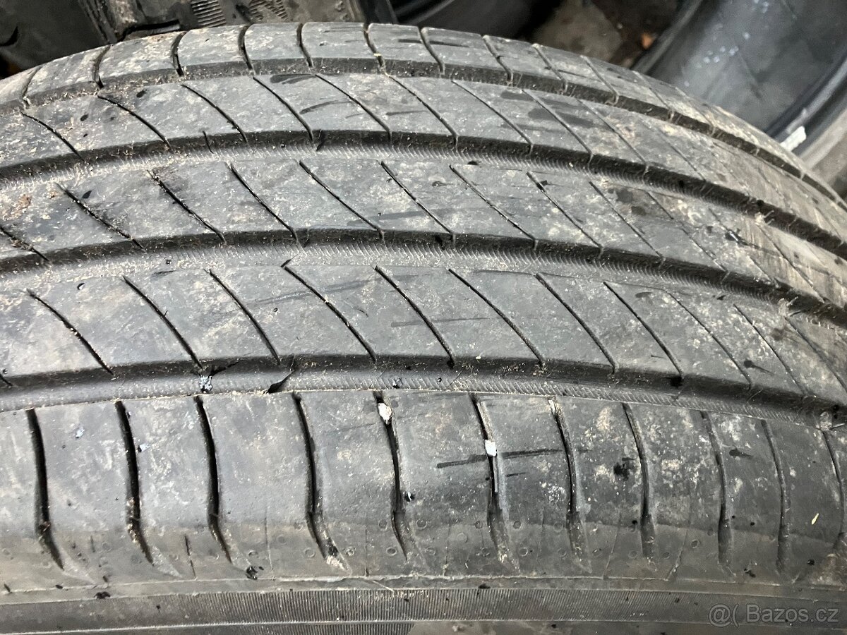 Michelin 205/55 R17 - 3