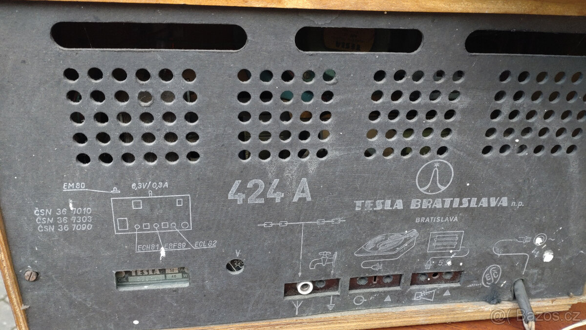 rádio tesla 424 A - 3