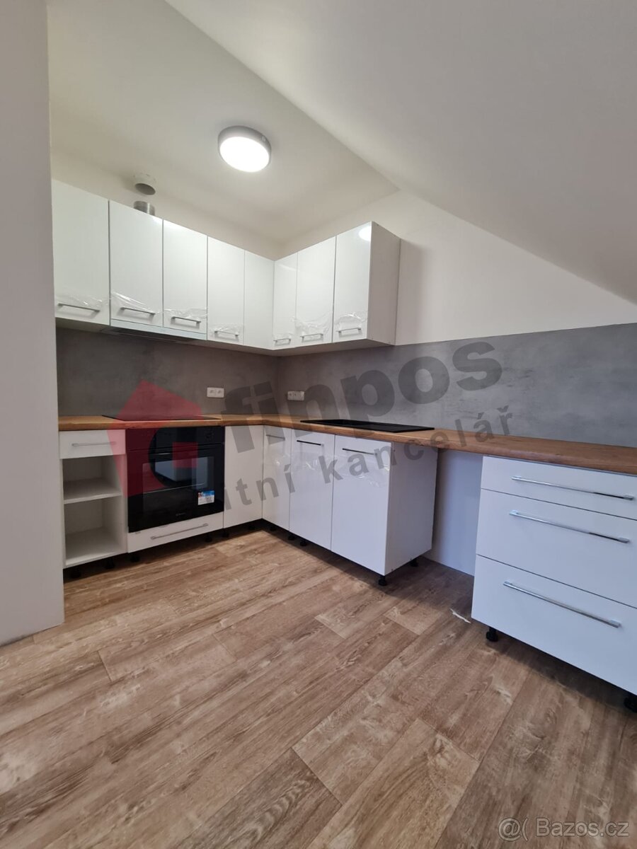 Prodej bytu 3+1 82 m2, Hradec - Nová Ves, Okres Jeseník - 3