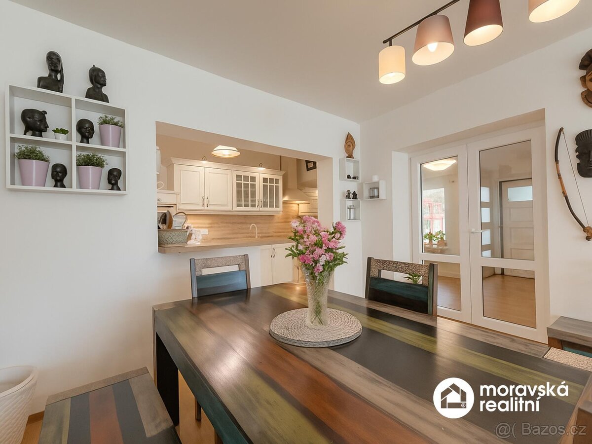 Prodej rodinného domu 3+1 + příslušenství v klidné části Mir - 3