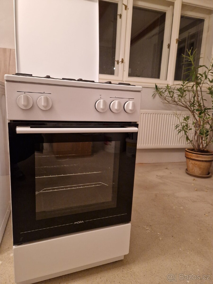 Plynový sporák Mora P 161 AW – rok používaný - 3