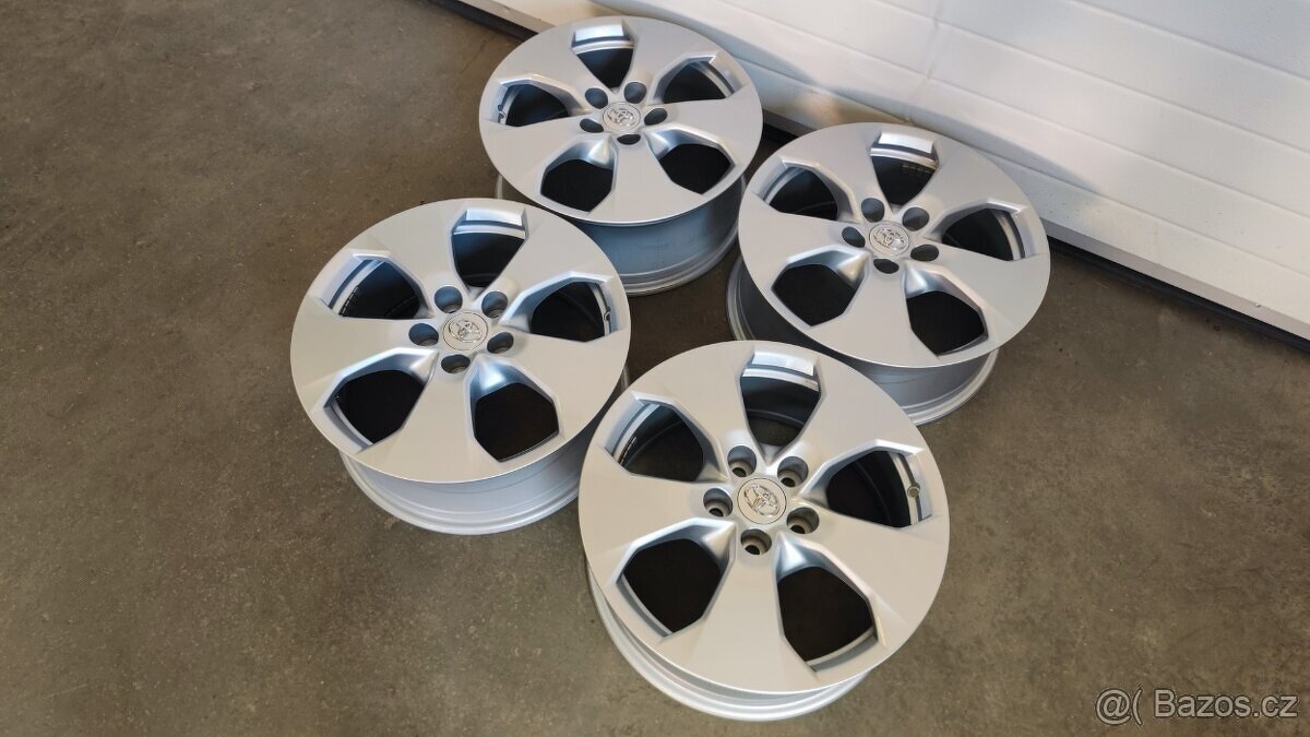 Alu disky 5x114,3 R17 Toyota RAV4 original, nepoužito - 3