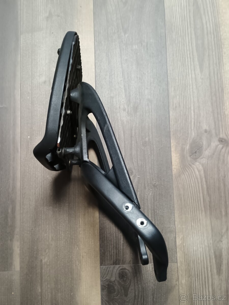 Triumph Sprint ST 1050 Držák plotny - 3