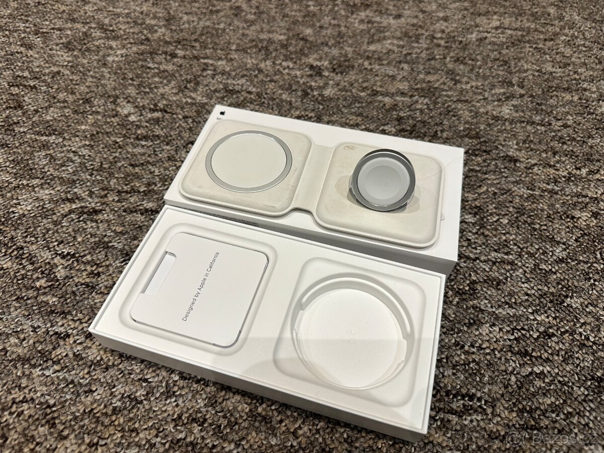 Apple MagSafe Duo Charger - 3