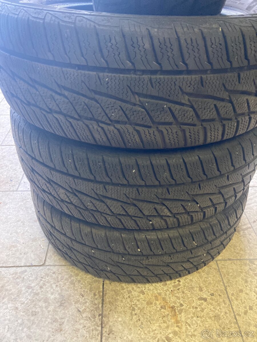 Prodám zimní pneu Matador 205/60/16 - 3