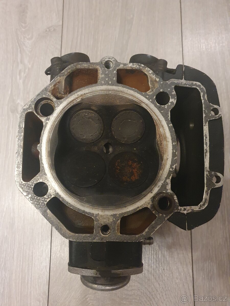 Hlava ktm lc4 - 3