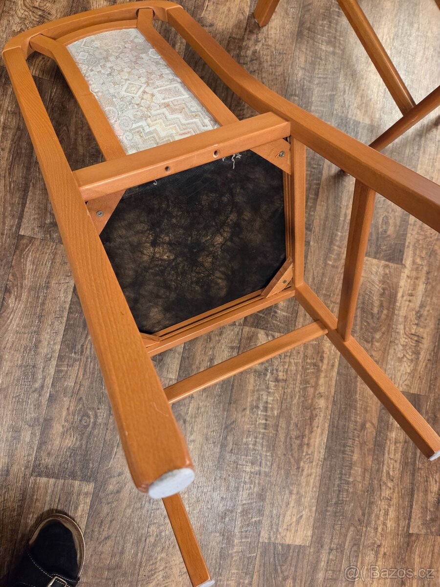 Židle čalouněná - 3