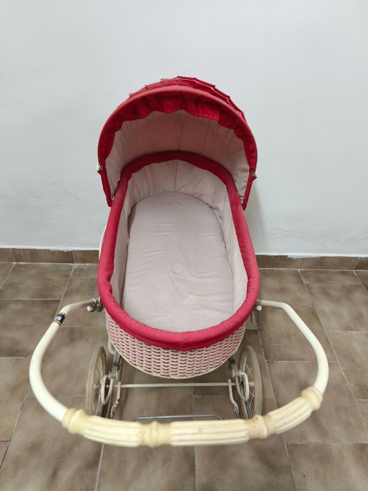 Retro kočárek Romance červený - 3