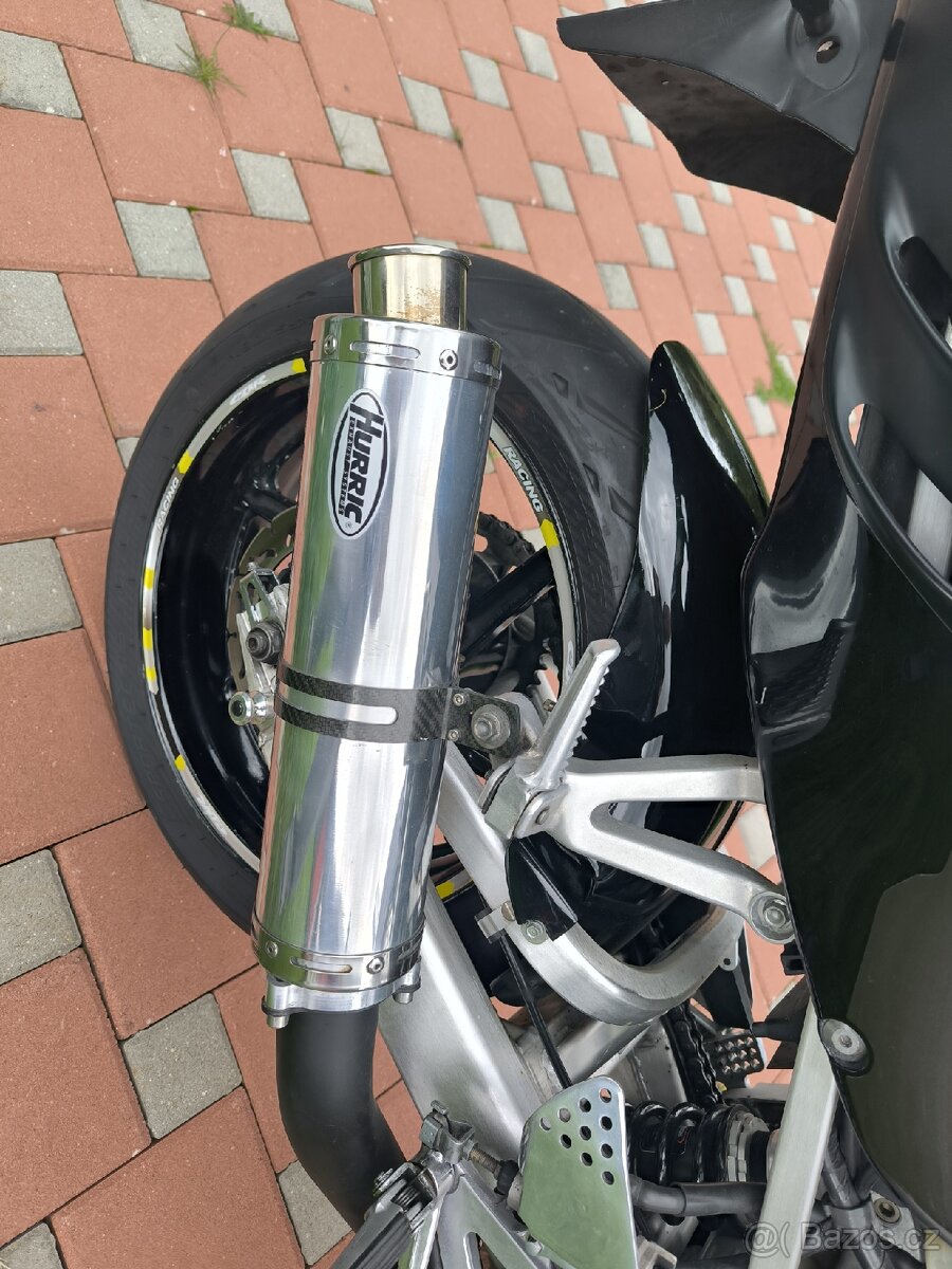 Krásná Honda CBR 900 rr - 3