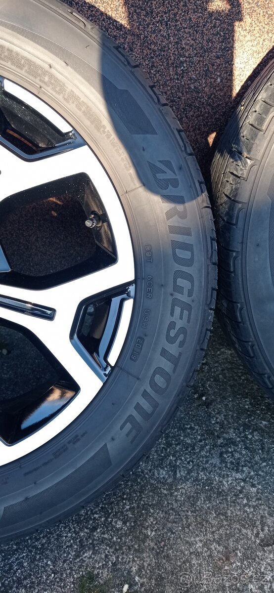 Dacia Duster originál sada letních kol r.v. 2019 - 2023 - 3