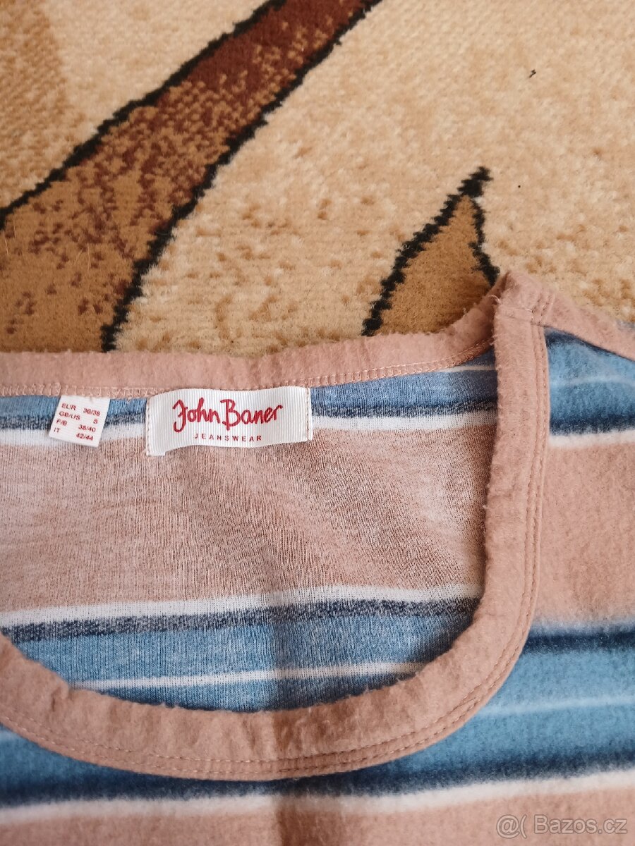 Světlá mikina s pruhy - 3