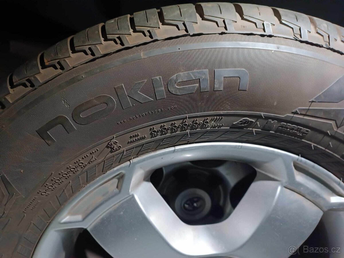 Toyota Land cruiser 100 200 kompletní sada Alu 18"