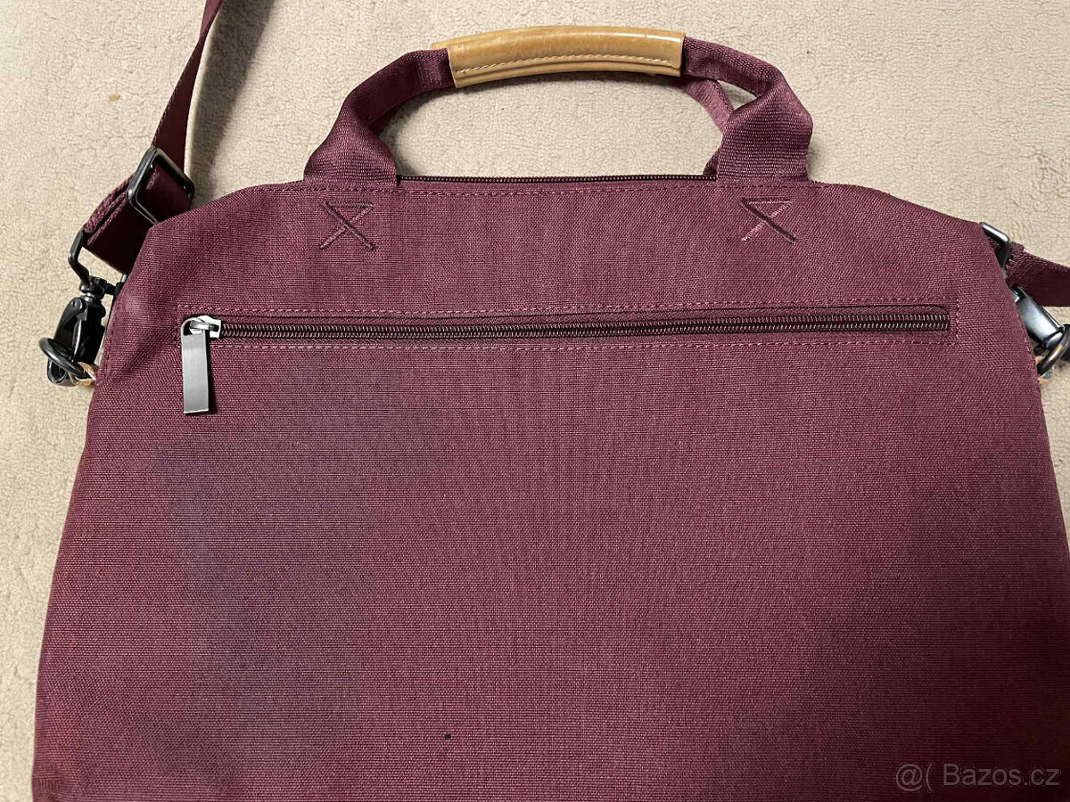 Značková taška přes rameno na notebook - nová - 3