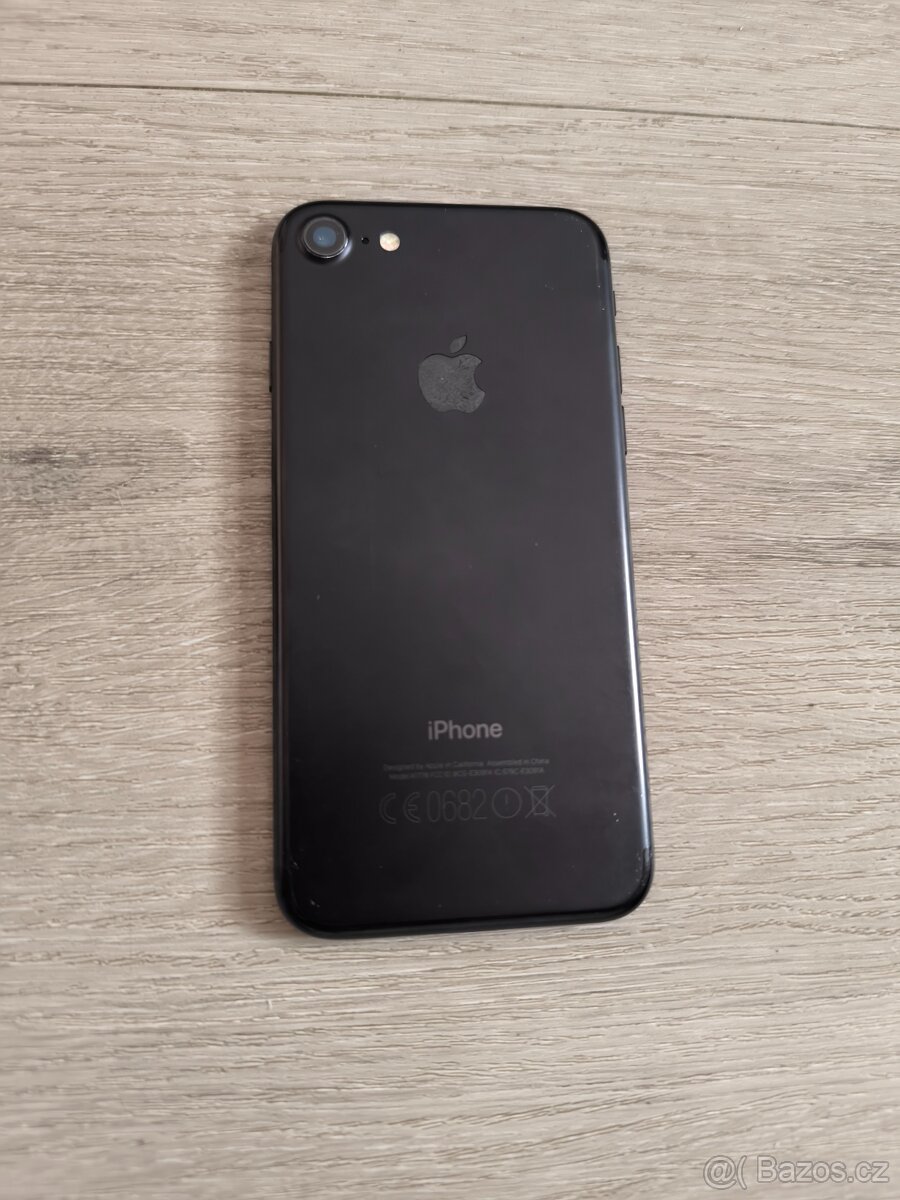 Apple iPhone 7 32GB, 100% baterie - 3