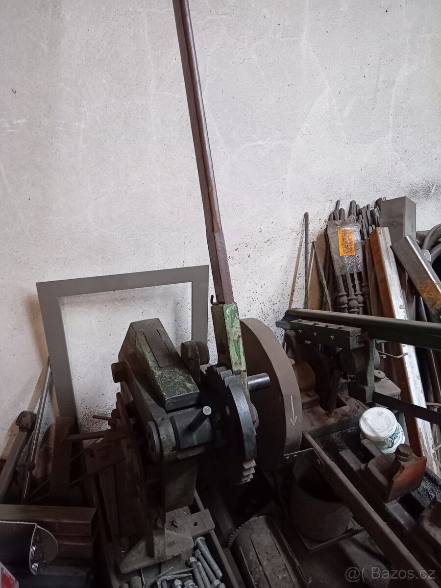 Pákové nůžky na profily - 3