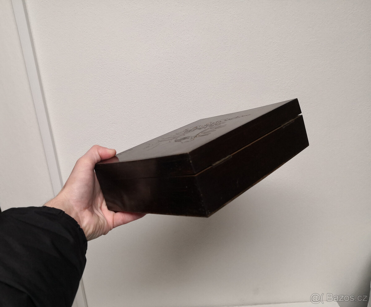 Starožitná drevená kazeta - 3