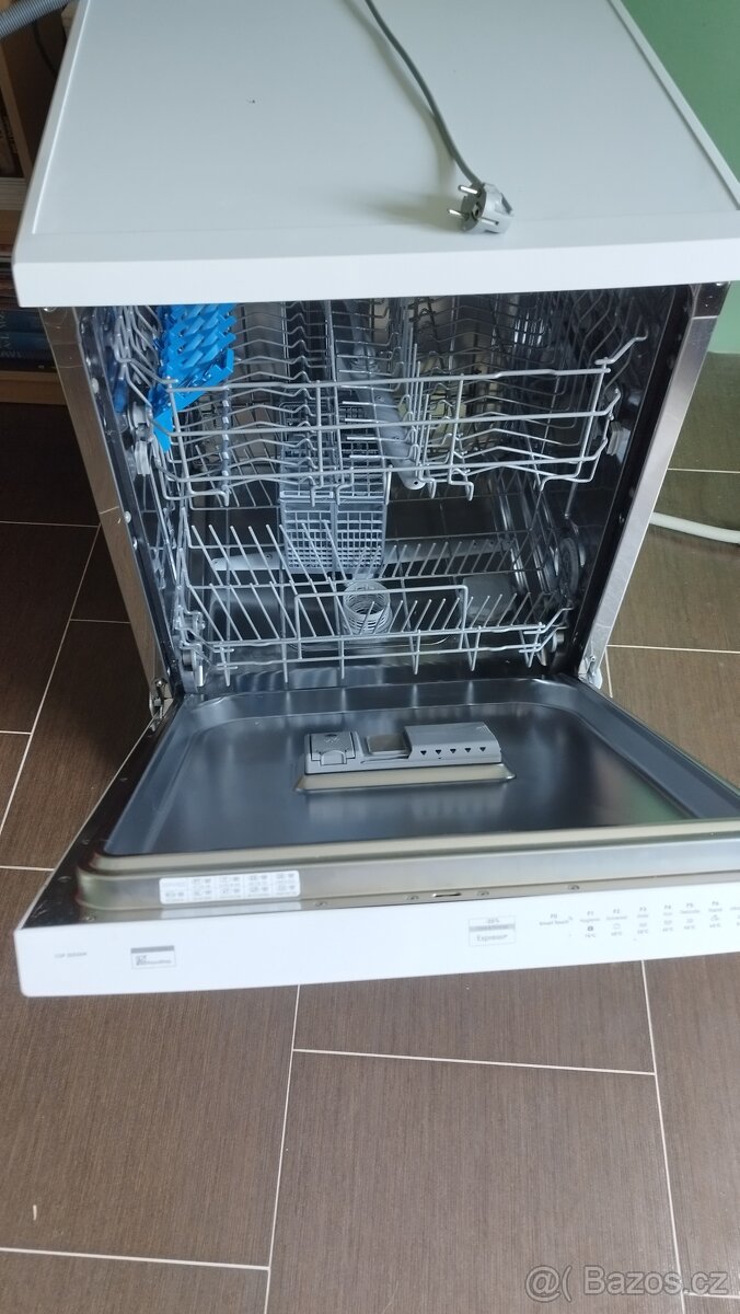 Myčka CANDY CDP2DS36W - 3