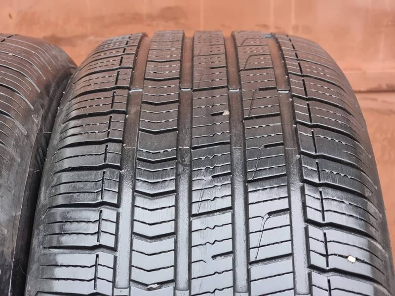 Celoroční Dunlop 225/55/17 - 3