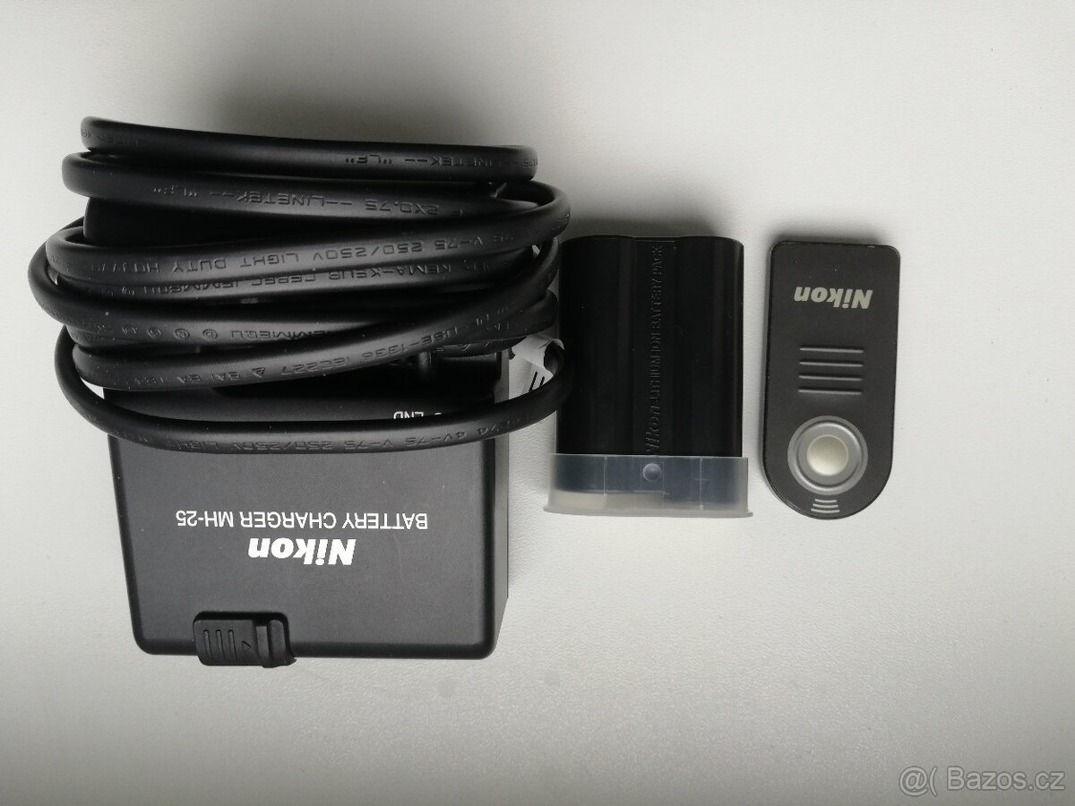 Nikon D7000, originální balení a příslušenství - 3