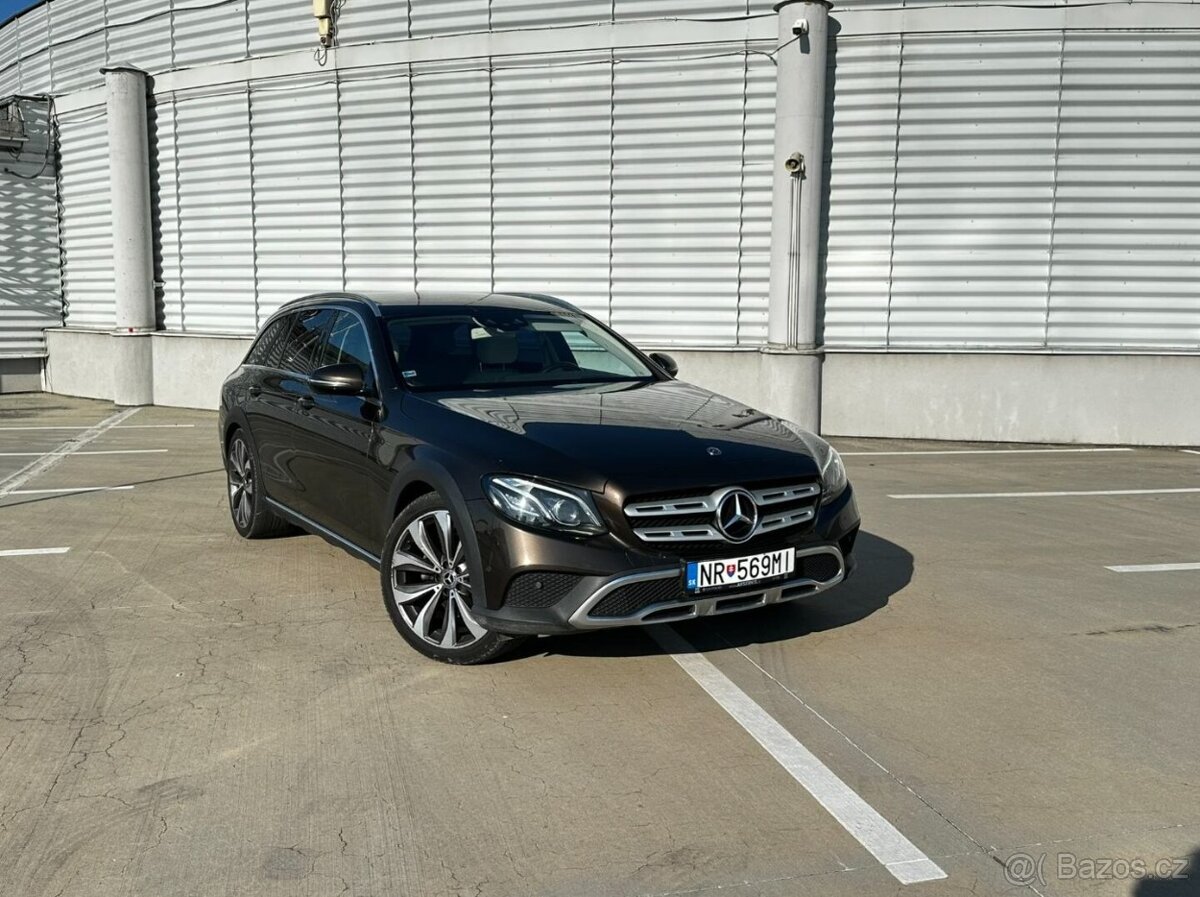 Mercedes-Benz E 220 d 4MATIC AllTerrain - 3