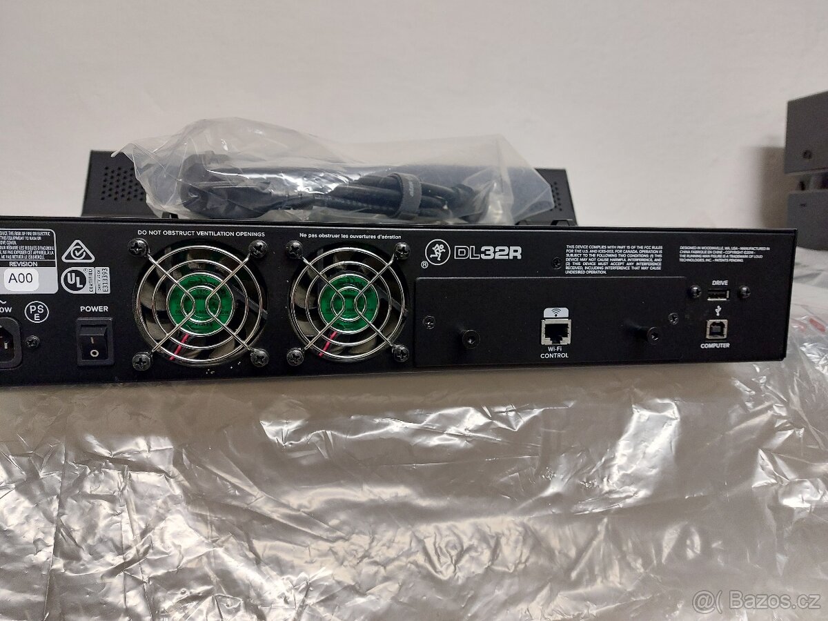 MACKIE DL 32 R - 3