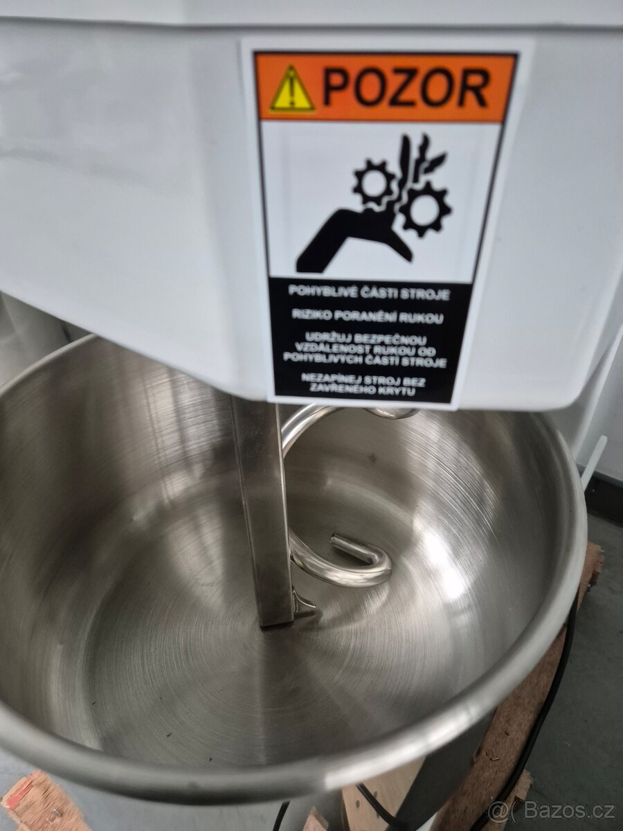 HNĚTAČ TĚSTA , SPIRÁLOVÝ HNĚTAČ TĚSTA 10 L - 3