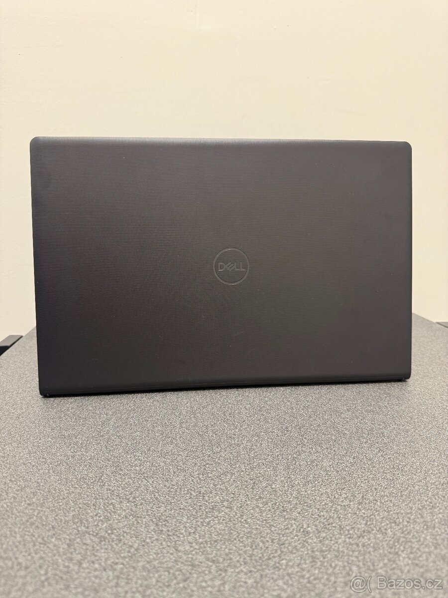 Dell Vostro 15 3530 8GB RAM/ 512 GB SSD - 3