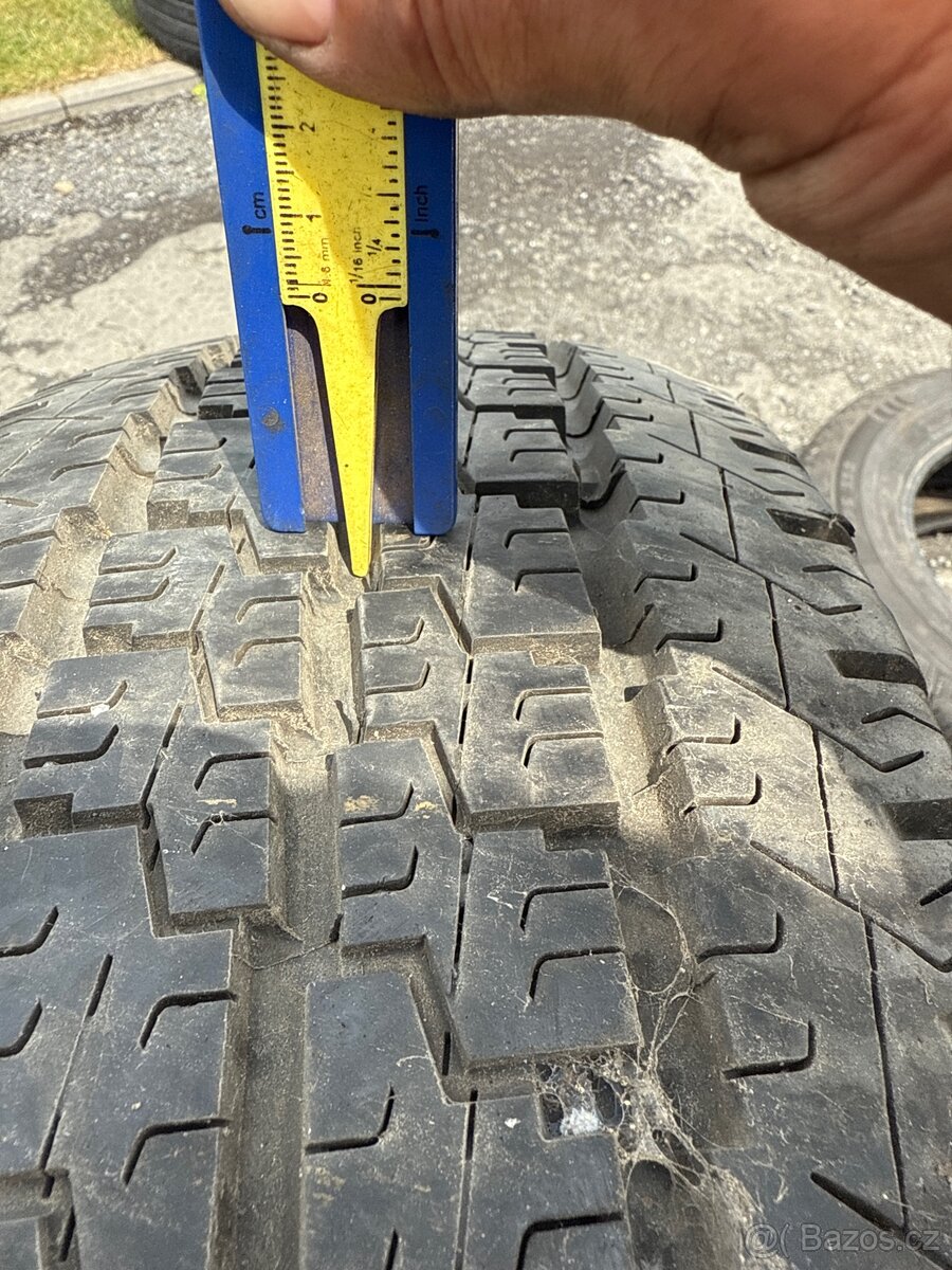 2 ks 225/65R16 C Michelin Agilis 81 - 3