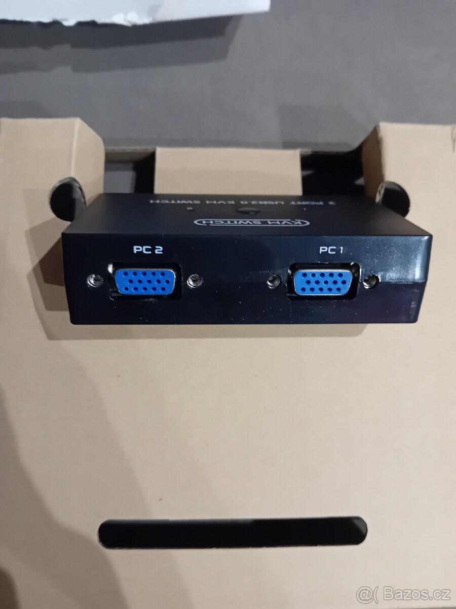 2portový VGA KVM přepínač - 3