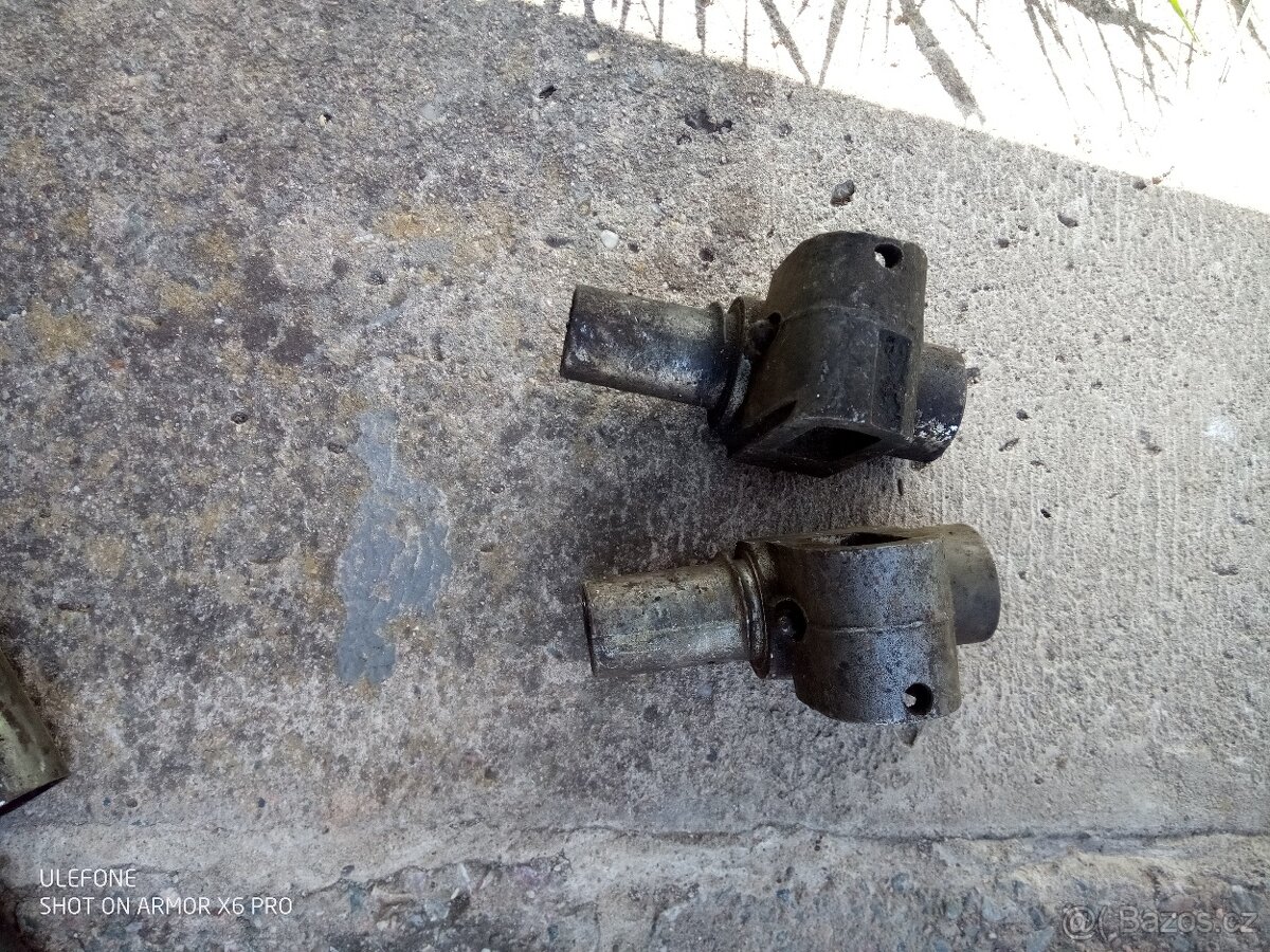 Jawa pérák, ČZ 150 C kluzáky zadního pérování - 3