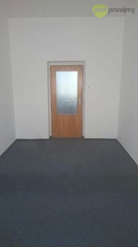 Pronájem kanceláře 12 m² - 35 m² - 3
