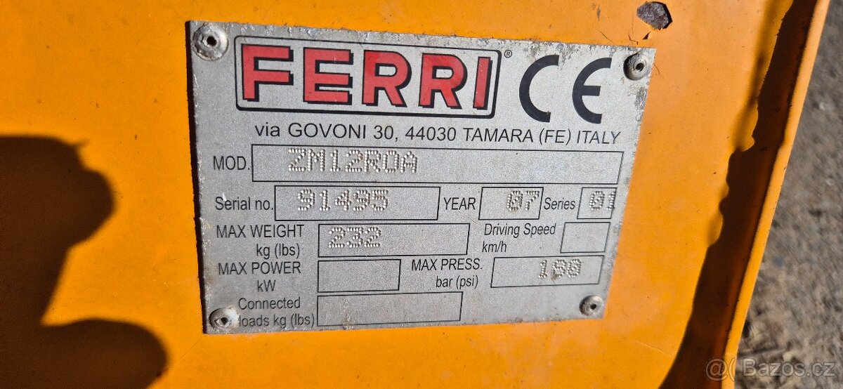 Mulčovač stranový ( příkopový) FERRI - 3