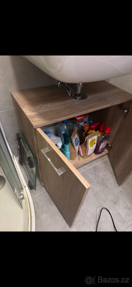 Skříň pod umyvadlo - 3