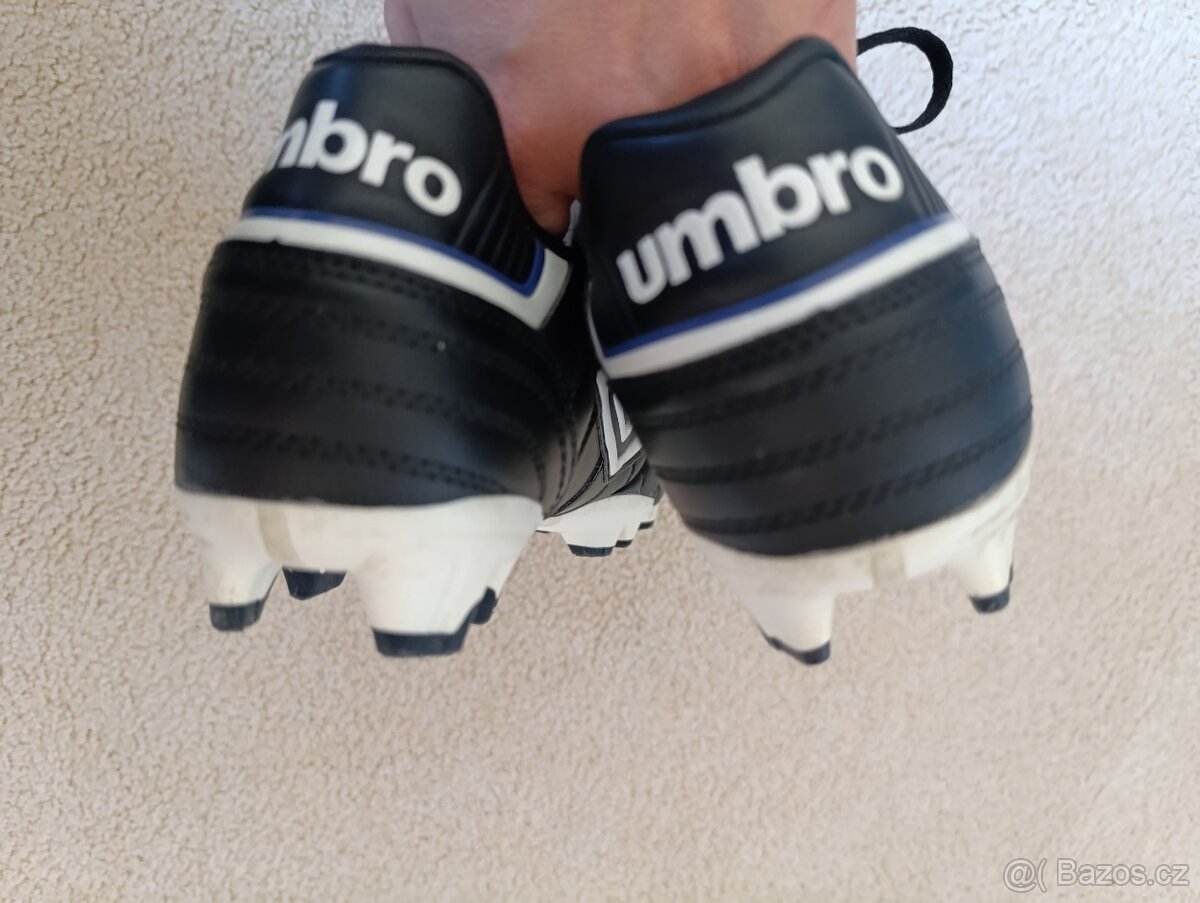 Kopačky Umbro vel. 39/40 - 3