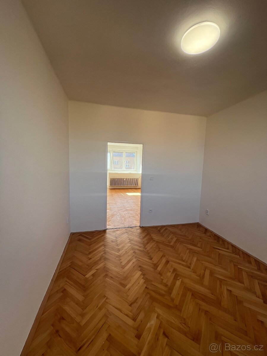 Pronájem bytu 2+1 v Olomouci - 3
