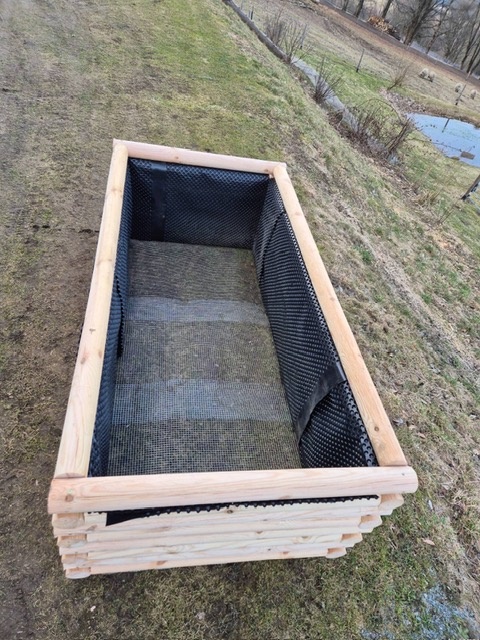 Velký vyvýšený záhon - 3