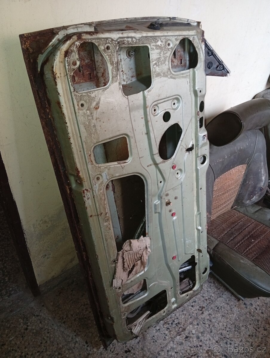 BMW e24 dveře sedačky - 3