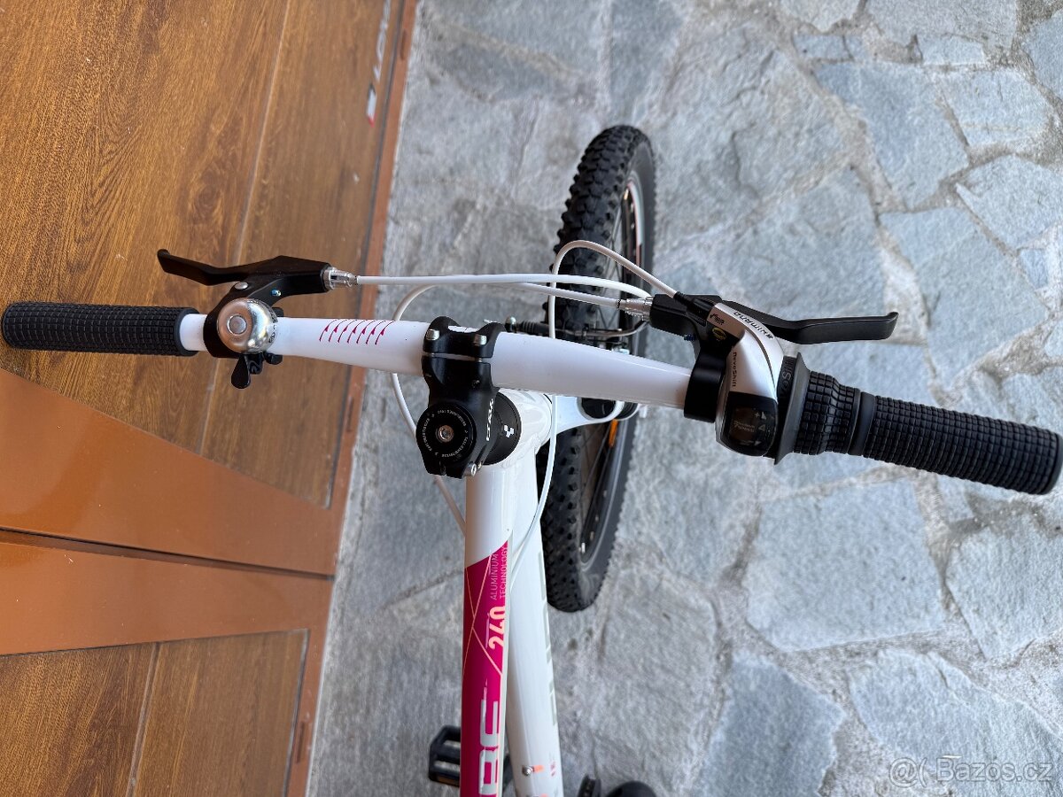 Cube Access 24” - 3