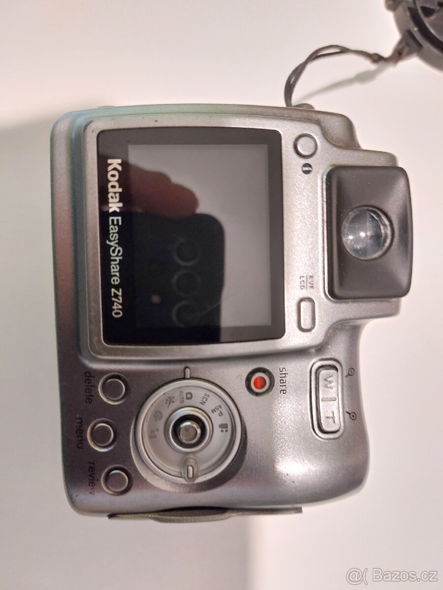 5MPx fotoaparát bezzrcadlovka Kodak easyshare Z740 - 3