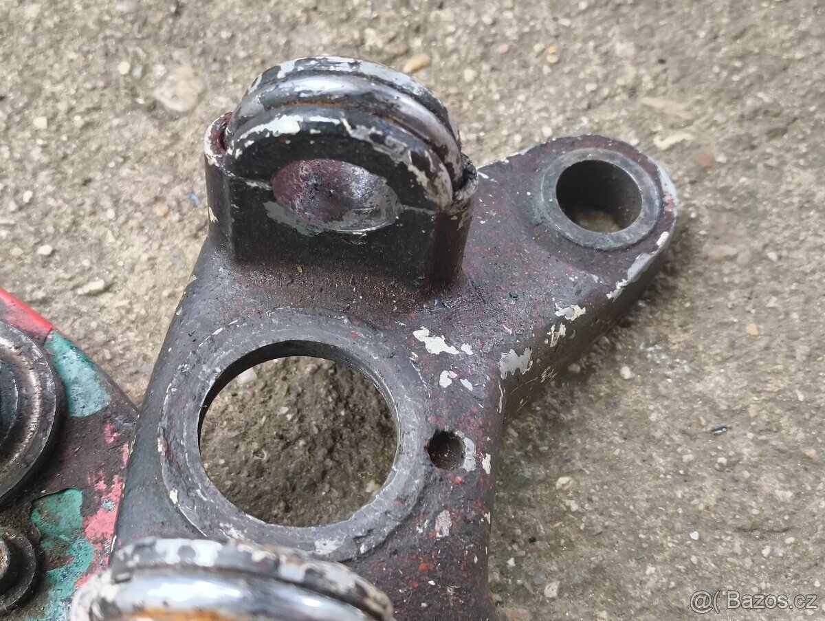 Brýle svorník tlumiče ČZ 125 175 250 350 477 476 471 481 482 - 3