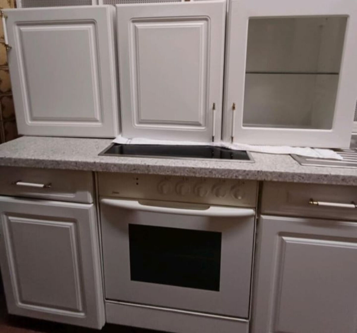 Krásná venkovská kuchyně se spotřebiči,5456 - 3