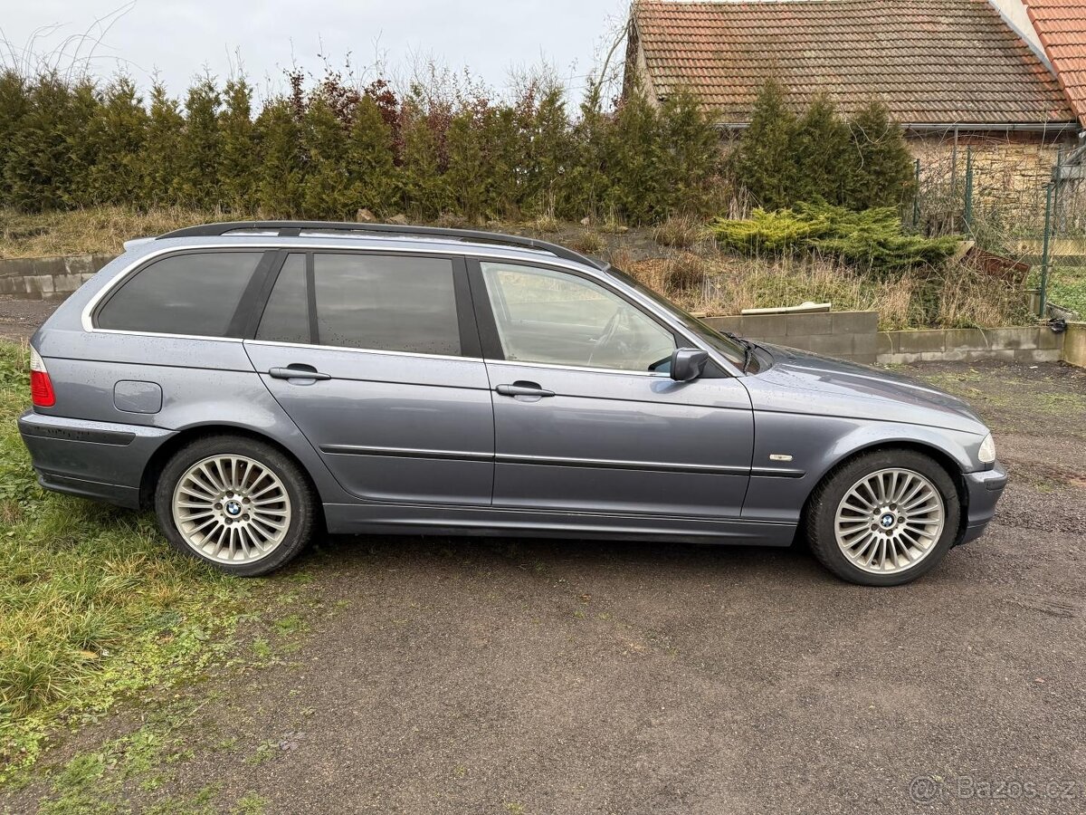 Bmw 330i Touring 4x4 - 3