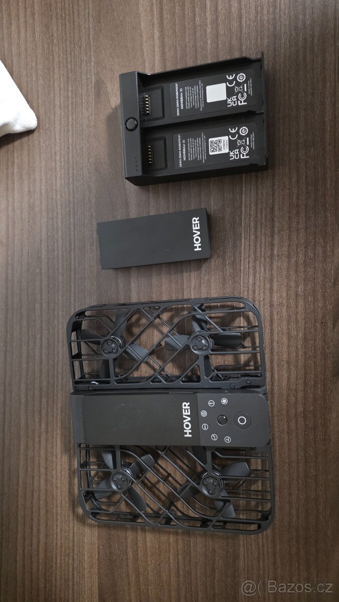 Dron HOVERAir X1 Combo (černý) - 3