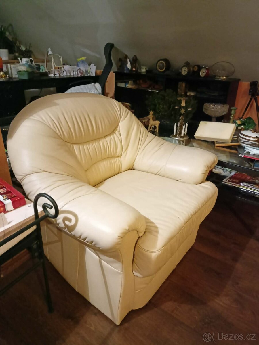 Kožená sedačka a křeslo - 3