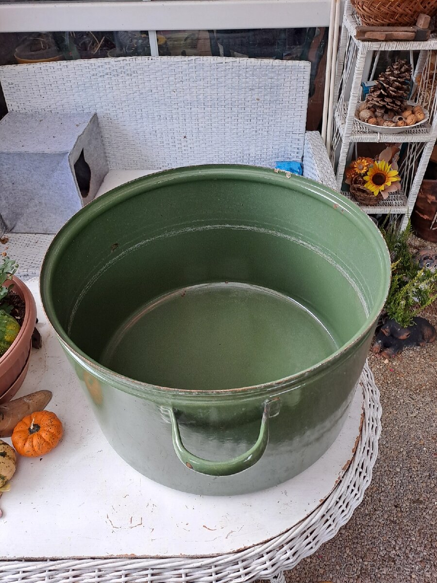 Staré plechové hrnce - 3