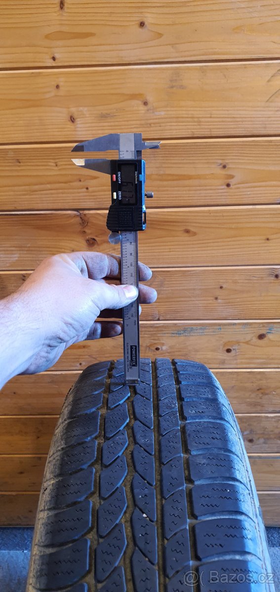 175/65/15 Continental - zimní - pošlu poštou 217. - 3